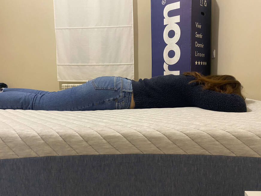 colchón liroon boca abajo